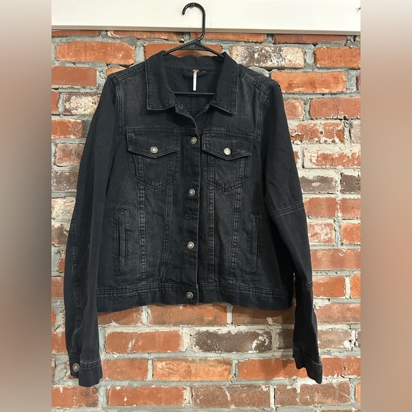 Free People Rumors Black Denim Jacket Size Large - Picture 4 of 9
